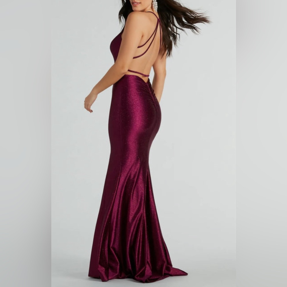 NWT Mermaid silhouette satin glittery formal dress S - Picture 2 of 4